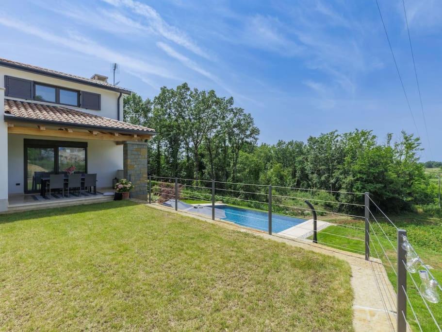מוטובון Rokvilla מראה חיצוני תמונה