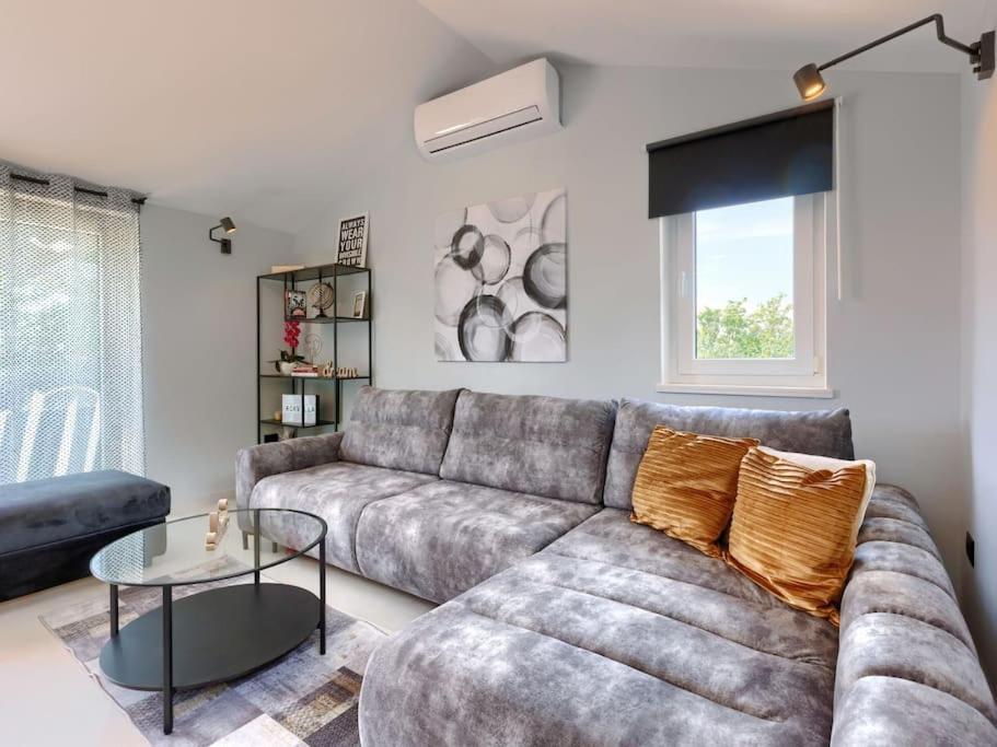 מוטובון Rokvilla מראה חיצוני תמונה